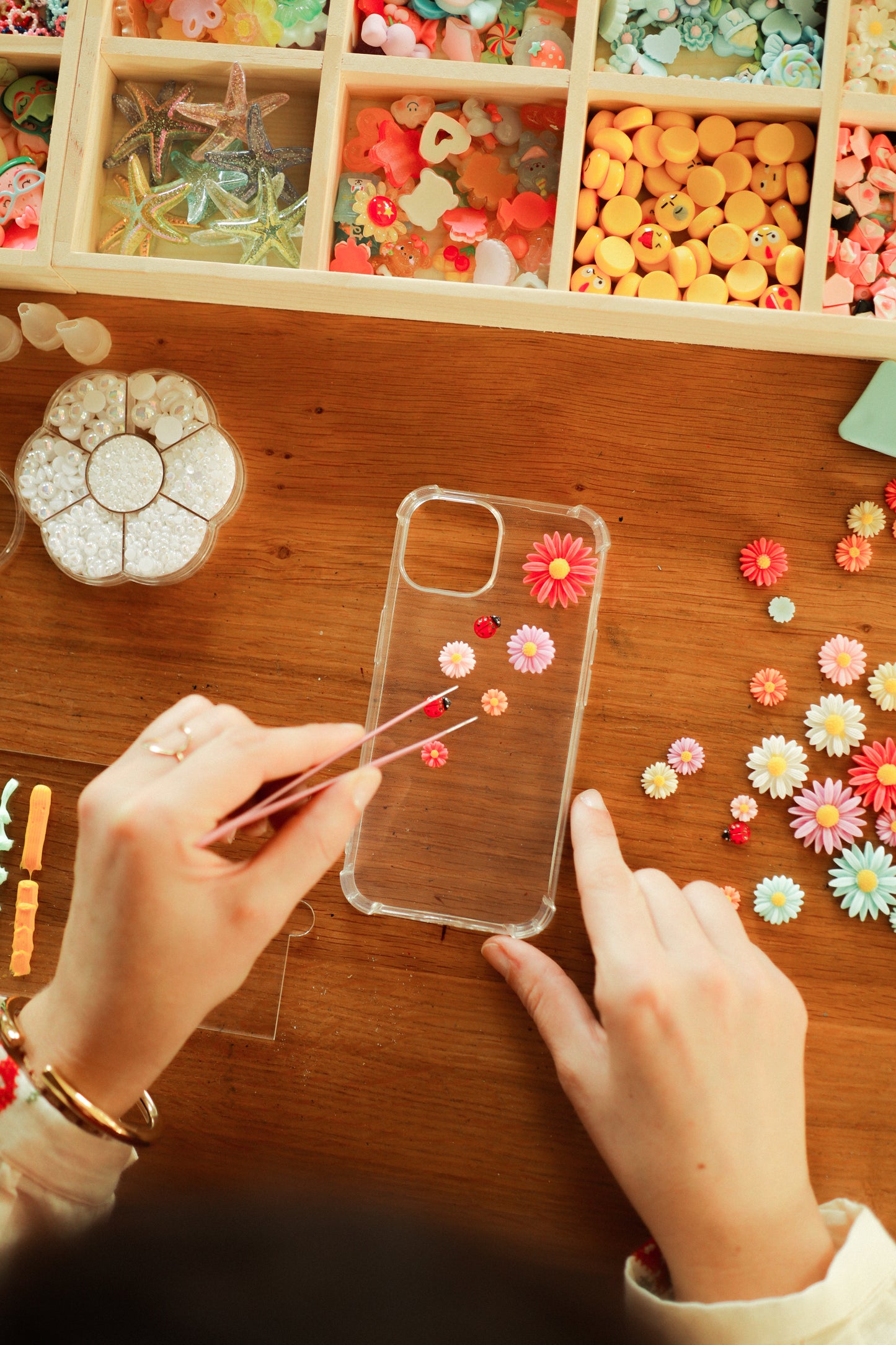 Atelier DIY coque de téléphone mercredi 11 mars chez Annahpa